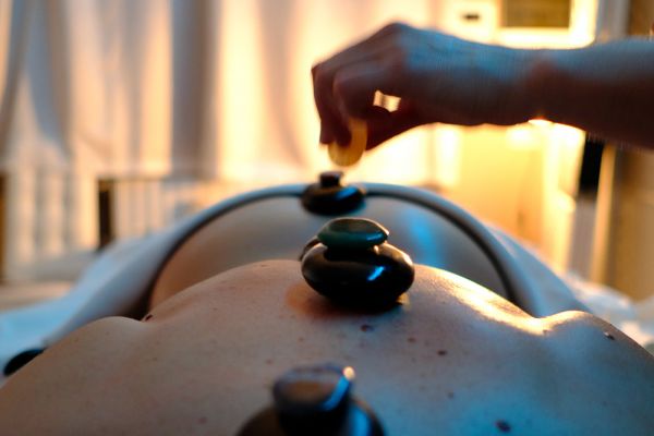 stonemassage60D2B4C42-5E0D-D7A3-E03A-41A631EB6F78.jpg